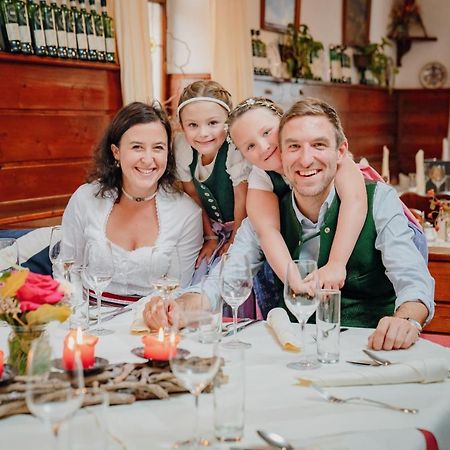 Hotel Drei Hasen Mariazell Buitenkant foto