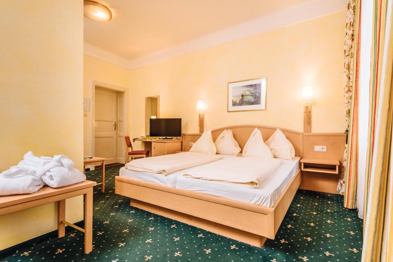 Hotel Drei Hasen Mariazell Buitenkant foto